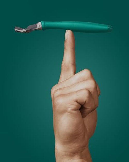 Harry's Original Razor for Men - Razor Handle and Blade Cartridge- German Engineered Blades- Tropical Green