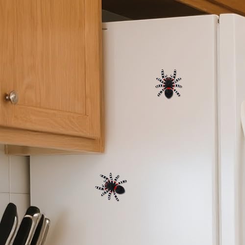 Wandering Spider 3D Refrigerator Magnet Set - Realistic Magnetic Spiders