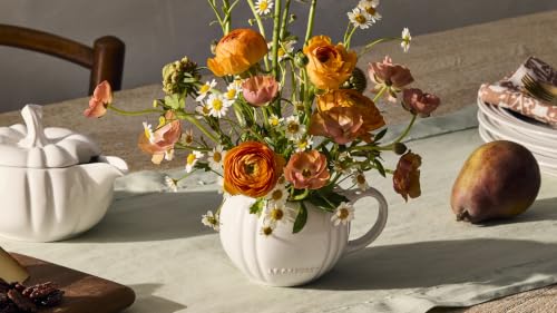 Le Creuset Stoneware Pumpkin Mug with Lid - Nectar, 14 oz Seasonal Drinkware
