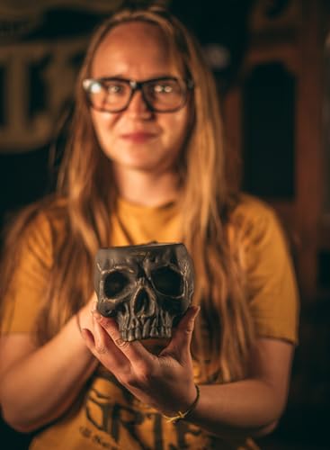 Gothic Skull Ceramic Coffee Mug – Handcrafted 8 oz Tea, Espresso & Cocoa Cup