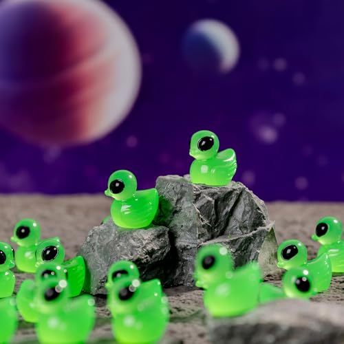 Mini Resin Alien Duck Figurines Set - 100 Sci-Fi Green Collectible Toys