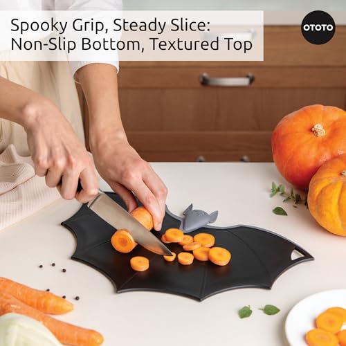 OTOTO Bat-Shaped Wooden & Plastic Cutting Board - Fun Gothic Kitchen Gadget, Dishwasher Safe