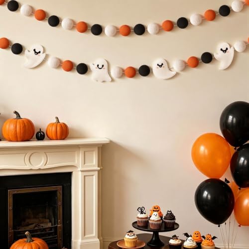 Holiday Banner Decor Set with Felt Pom Poms - Christmas Variation