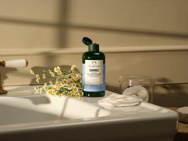 The Body Shop Chamomile Eye Makeup Remover - Gently Dissolves Tough Makeup | Soothing Chamomile Extract, 250 ml / 8.4 oz
