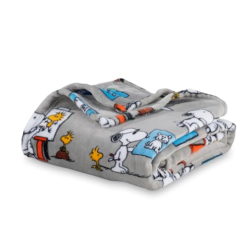 Peanuts Snoopy Plush Throw Blanket - VelvetLoft Oversized Cozy Bedding