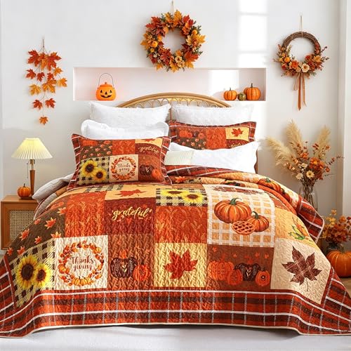 EVENHUG Fall Quilt Queen Size Bedding Set with Pillow Shams - Orange Brown Floral Pumpkin Design, 3 Pieces