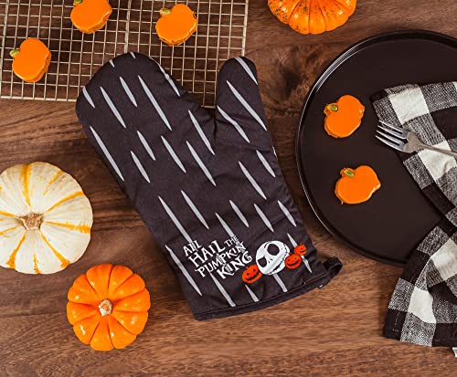 Halloween Jack Skellington Oven Mitt - Spooky Heat-Resistant Kitchen Glove