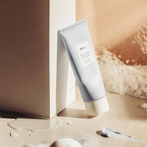 Huxley Secret of Sahara Cleansing Foam Be Clean Be Moist, Korean Creamy Foaming Face Cleanser, Cactus Stem Extract + Seed Oil, Bentonite Clay, Makeup Removing, 5.29 fl oz.