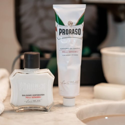Proraso Shaving Cream - Oatmeal & Green Tea - Nourishing & Gentle Formula Shave Cream for Sensitive Skin - Premium Italian Shaving for Men - 5.2oz