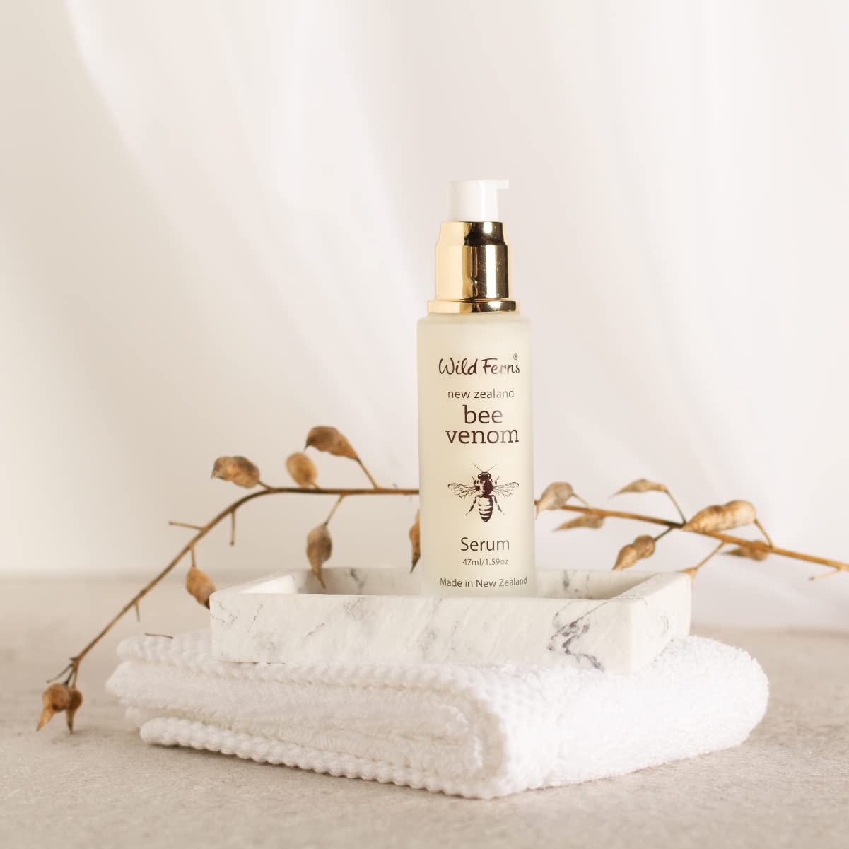 Wild Ferns Bee Venom Serum - Nourishing Manuka Honey Infusion for Radiant Skin