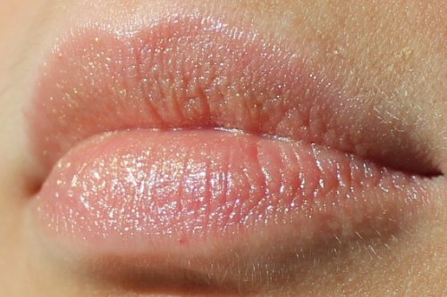 Essence Twilight Saga Lipstick #01 - Breaking Dawn Part 2 Color | Long-Lasting Formula