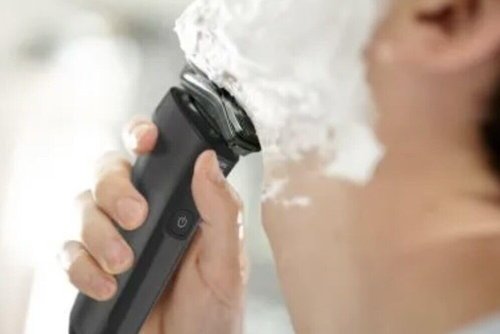 Philips Norelco Shaver 6800 - Advanced SenseIQ Technology for a Smooth Shave | Series 6000
