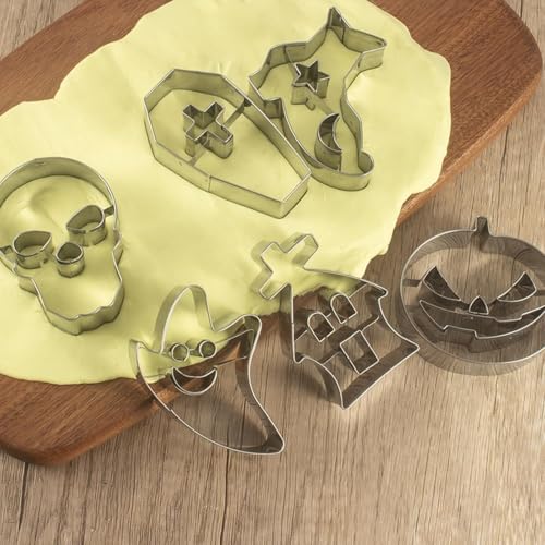 Halloween Cookie Cutter Set - Pumpkin, Skull, Ghost, Haunted House, Boots & Coffin - 6 Pcs