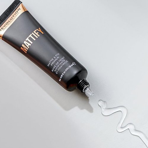Makeup Revolution Mattify Face Primer - Lightweight Translucent Formula for Smooth Complexion | Vegan, 0.94 Fl Oz