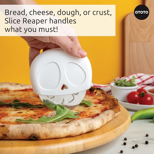 Pizza Cutter Wheel - Skull Shape Slice Reaper Gothic Kitchen Accessory - Halloween Gift