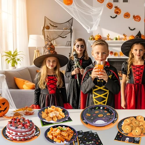 Halloween Party Supplies Set - Disposable Plates & Napkins - Pumpkin Ghost Design - Includes 90 Pieces - Halloween