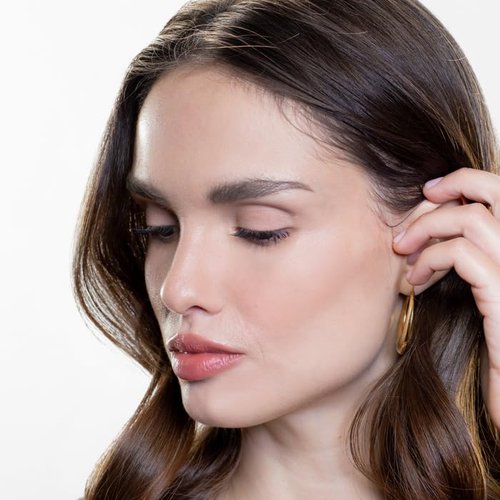 Gen See Matte Liquid Eyeshadow - LINEN 04 | Long-Lasting, Smooth Finish in Matte Ivory