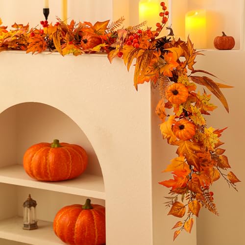 Autumn Maple Leaves Garland with Berry - Fall Decor for Thanksgiving Halloween
