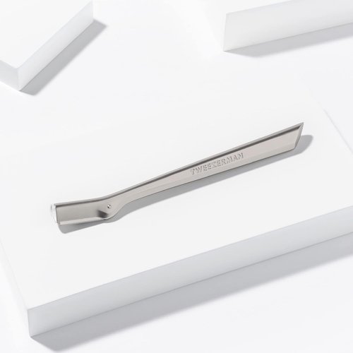 Tweezerman Eyebrow Razor with 3 Replacement Blades and Safety Cap (Stainless Steel)