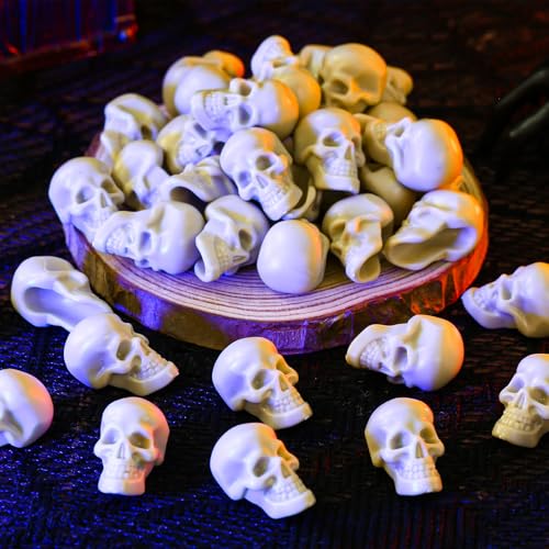 Mini Plastic Skull Heads Halloween Skeleton Figurines - 100pcs Prank & Decoration