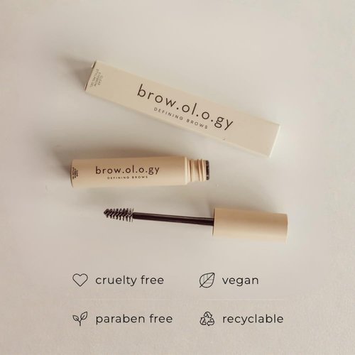 Clear Brow Gel by [Brand Name] - Water-Resistant, Sweat-Proof Eyebrow Setter | No Flake, Invisible Finish for Fuller Brows