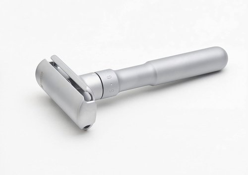 MERKUR FUTUR 700 Adjustable Double Edge Safety Razor - Matte Chrome, Adjustable Razor With Dial, Made in Germany, Plastic-Free, Snap-On Cap Design, Straight Bar