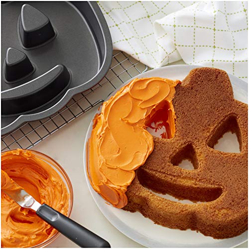 Wilton Halloween Jack-O-Lantern Fluted Cake Pan - Non-Stick Bakeware