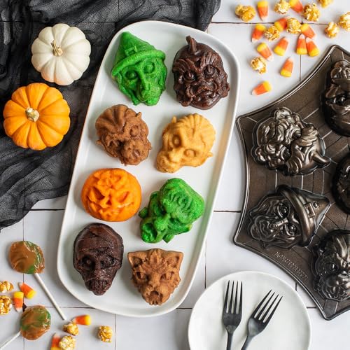 Monster Face Cakelet Mold for Halloween Baking, Cast Aluminum, 8 Cavities