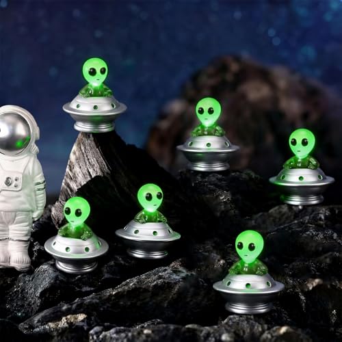 Mini Alien UFO Figurines Glow in The Dark Set - Striker