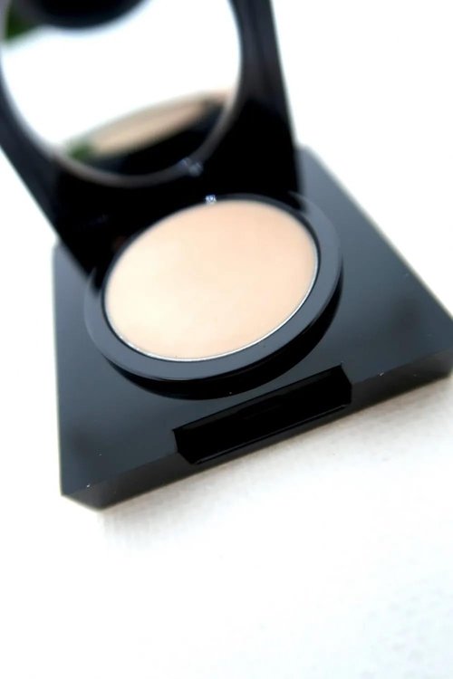 Elke Brow Tamer Pomade - Clear Water-Resistant Vegan Formula Brow Wax for Perfectly Shaped Brows