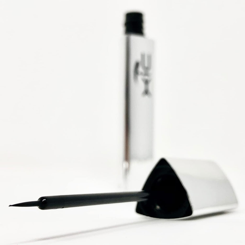 XiC Glam. Liquid Eyeliner, Intense Black Color, Waterproof and with Ultra Fine Brush. XiC Sexy Black Eyeliner, 0.24 fl oz.