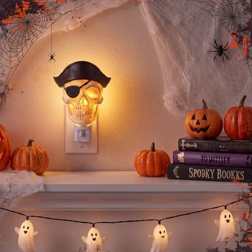 3D Skull Night Light with Auto Sensor, Warm LED, Plug-in Wall Decor - Skull Variation
