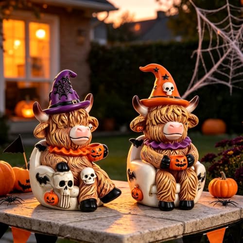 Halloween Highland Cow Decorations 2-Piece Set - Collectible Figurines with Hand-Painted Details (Variation: Halloween Highland Cows)
