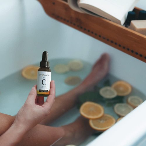 Skiennix Vitamin C Face Serum - Brightening & Anti-Aging Formula for Dark Spots & Wrinkles | Hydrating, Fragrance-Free, 1 oz