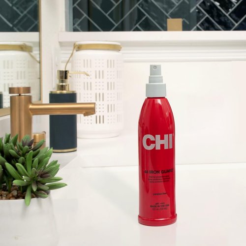 CHI 44 Iron Guard Thermal Protection Spray - Lightweight Heat Damage Shield & Frizz Control | 2 Fl Oz