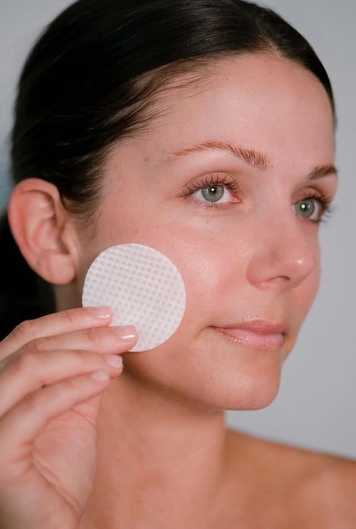 Intoxicated Cosmetics Power Correct Peel Pads - Exfoliating Treatment for Fine Lines & Radiance | Niacinamide & Green Tea Extract