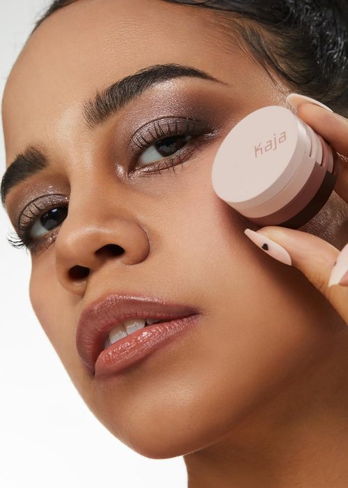 Kaja Beauty Bento Collection | Glitter + Shimmer + Matte | 21 Cold Brew Einspänner - Soft Ash Gray | 2019 Best of Beauty Award in Glitter