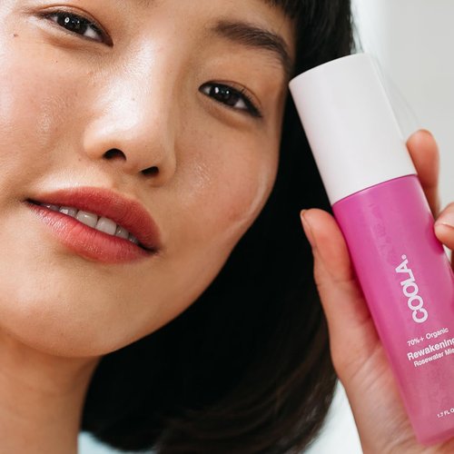 COOLA Organic Rosewater Mist Face Spray - Dermatologist Tested Skin Barrier Protection with Ginseng & Green Tea, 1.7 Fl Oz