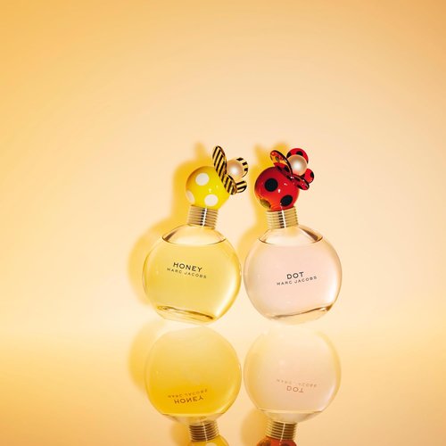 Marc Jacobs Dot Eau de Parfum - Floral Women's Fragrance with Red Berries, Jasmine & Vanilla Notes