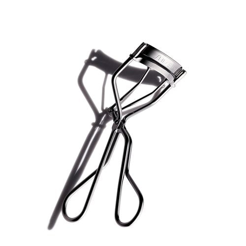 Shiseido Eyelash Curler - Gentle Crimping & Curling for Stunning Eye-Framing Lashes - Includes Replacement Pad