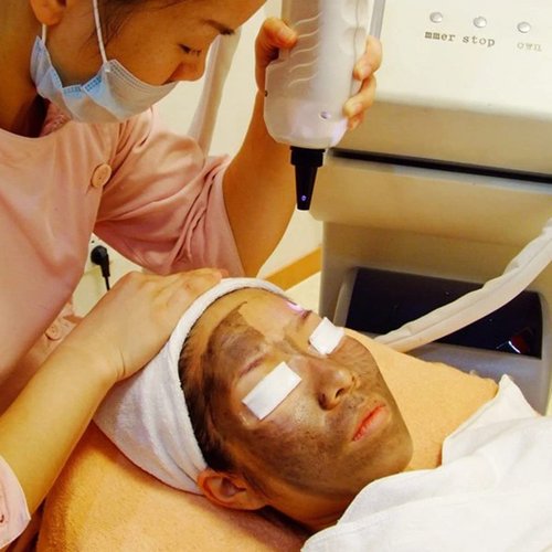80ML Carbon Peel Cream Gel for Skin Rejuvenation Black Doll,Facial Skin Deep Cleaning with Carbon Gel Nano Activated Carbon for Laser (1pc)