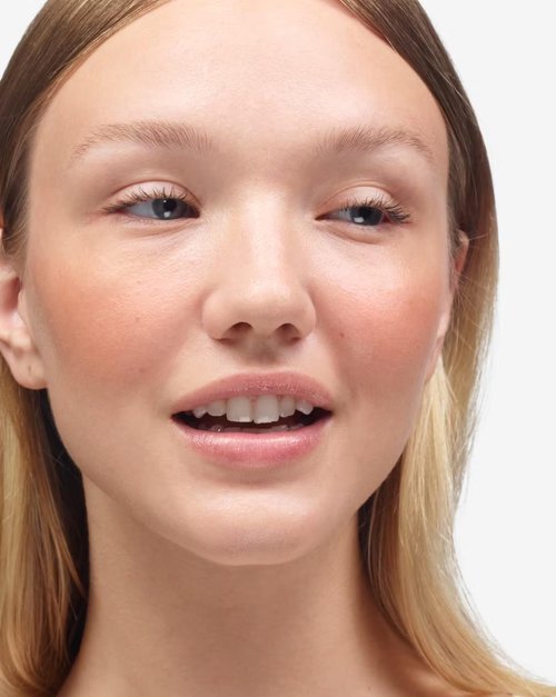 Cloud Paint Glossier