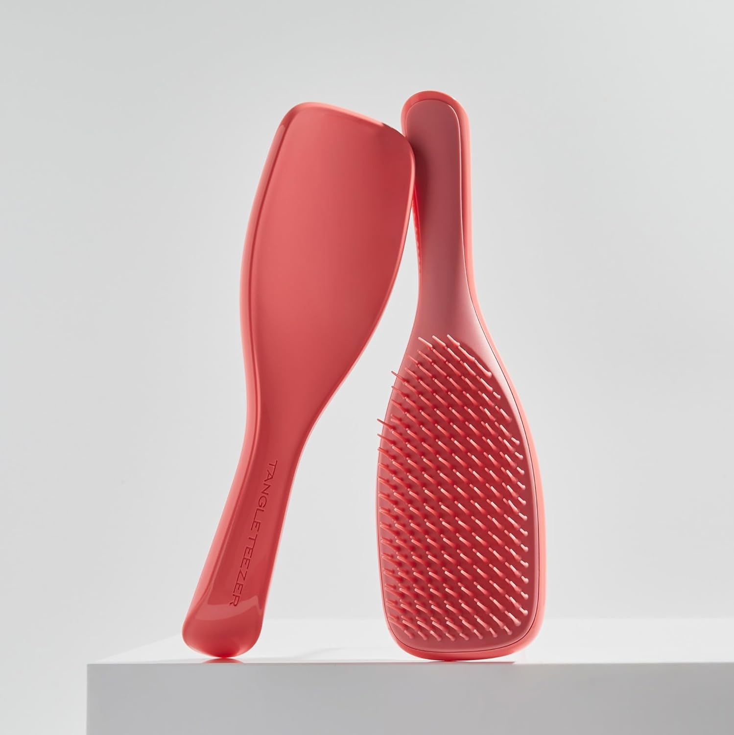 Tangle Teezer Ultimate Detangler Brush - Reduces Frizz & Breakage for Curly Hair | Coral Pink