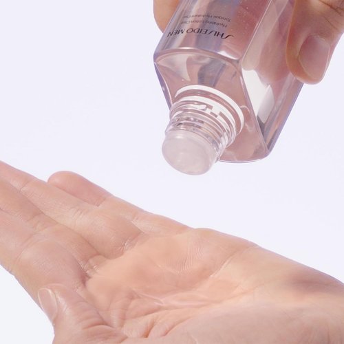 Shiseido Men Hydrating Lotion - 12-Hour Hydration & Roughness Improvement - 5 oz - Non-Comedogenic, Paraben & Mineral Oil Free