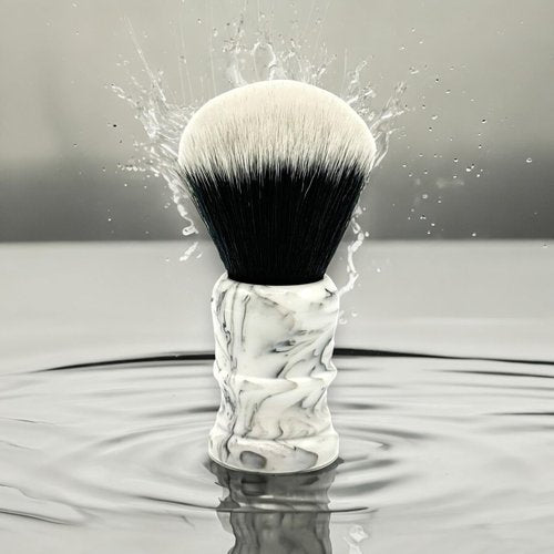 Parker Arctic Storm Ultra-Soft Synthetic Shaving Brush with Stand – 26 mm Tuxedo Knot for Rich Lather and Luxurious Everyday Shaving