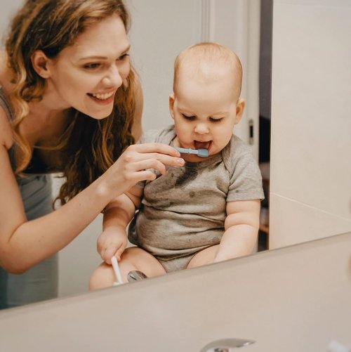 Moonkie Baby Finger Toothbrush Tongue Oral Cleaner Kit for 3 Months +, 3 Pcs (Blush/Pale Mauve/Blush)