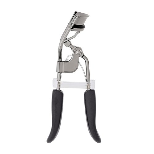 e.l.f. Pro Eyelash Curler - Strong Contoured Design for Eye-Opening Voluminous Lashes | Includes Extra Rubber Pad