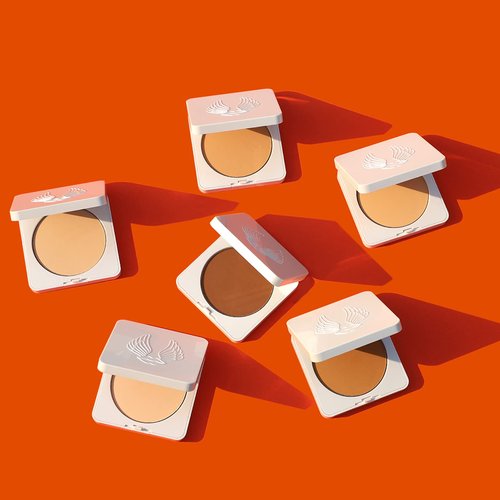 True + Luscious Sheer Halo Complexion Powder | Talc-Free Mineral Pressed Powder Foundation for Oily Skin Oil Control Matte Finish with Kaolin Clay Vegan Cruelty-Free Natural Glow 0.32 oz | Warm Beige