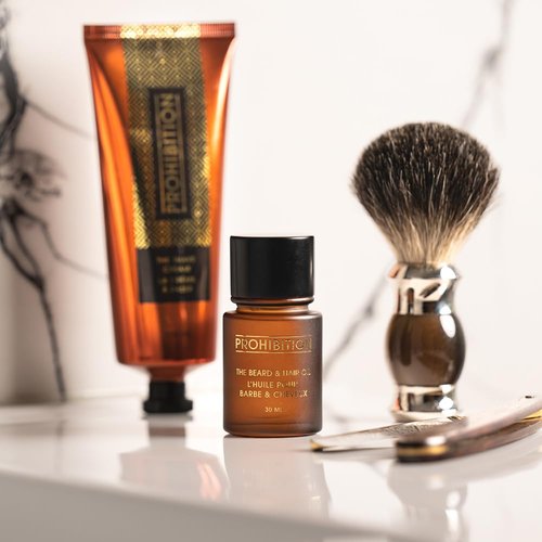 Skiennix Shaving Cream - Paraben-Free Formula for Sensitive Skin with Macadamia Nut Oil | 250 ml