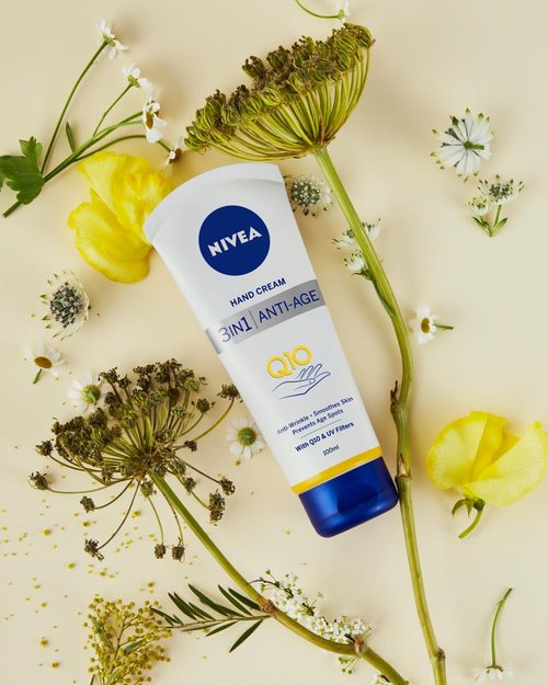 NIVEA Rejuvenating Hand Cream Anti-Age Care Q10 100 ml